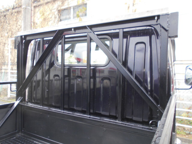 三菱ふそうキャンター平ボディ小型（2t・3t）[写真19]