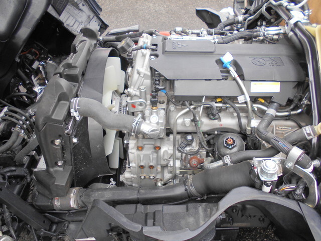 三菱ふそうキャンター平ボディ小型（2t・3t）[写真21]