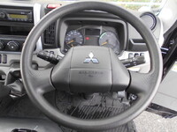 三菱ふそうキャンター平ボディ小型（2t・3t）[写真34]