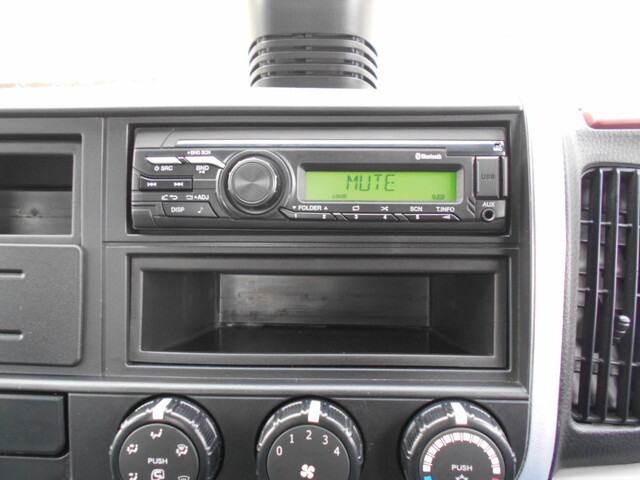 三菱ふそうキャンター平ボディ小型（2t・3t）[写真37]