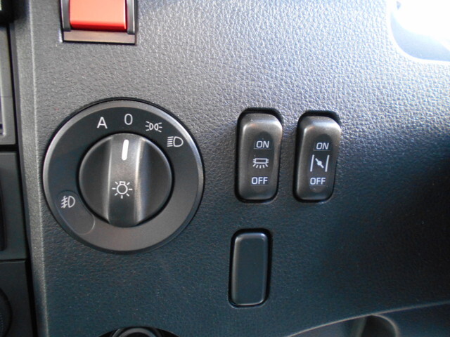 三菱ふそうファイターコンテナ専用車中型（4t）[写真37]