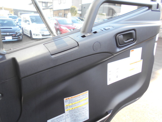 三菱ふそうファイターコンテナ専用車中型（4t）[写真39]