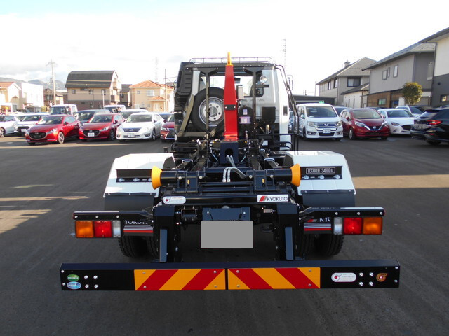 三菱ふそうファイターコンテナ専用車中型（4t）[写真07]