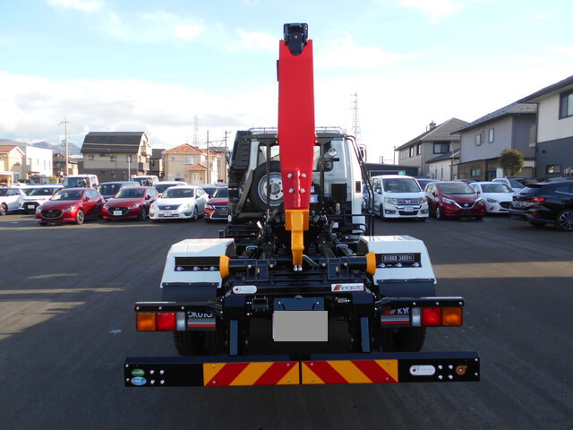 三菱ふそうファイターコンテナ専用車中型（4t）[写真08]