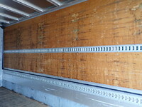 いすゞフォワードアルミウイング中型（4t）[写真20]