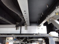 いすゞフォワードアルミウイング中型（4t）[写真23]