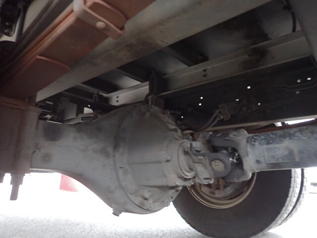 いすゞフォワードアルミウイング中型（4t）[写真25]