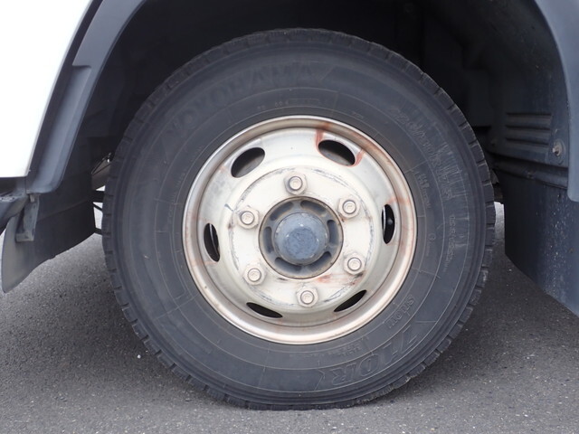 いすゞフォワードアルミウイング中型（4t）[写真27]