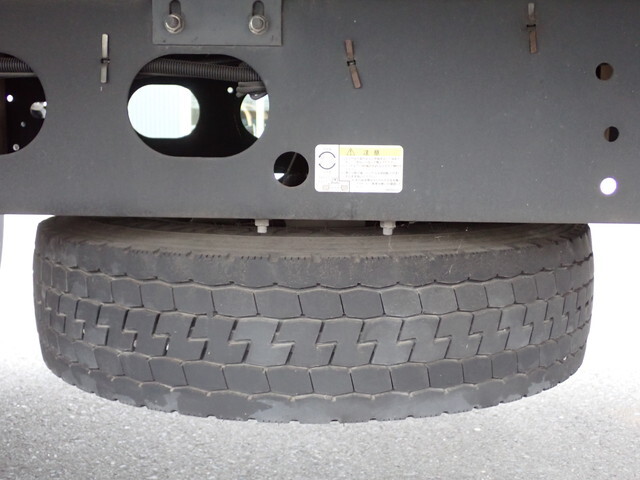 いすゞフォワードアルミウイング中型（4t）[写真30]