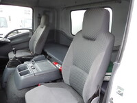 いすゞフォワードアルミウイング中型（4t）[写真36]