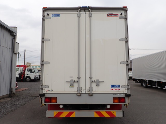 いすゞフォワードアルミウイング中型（4t）[写真07]