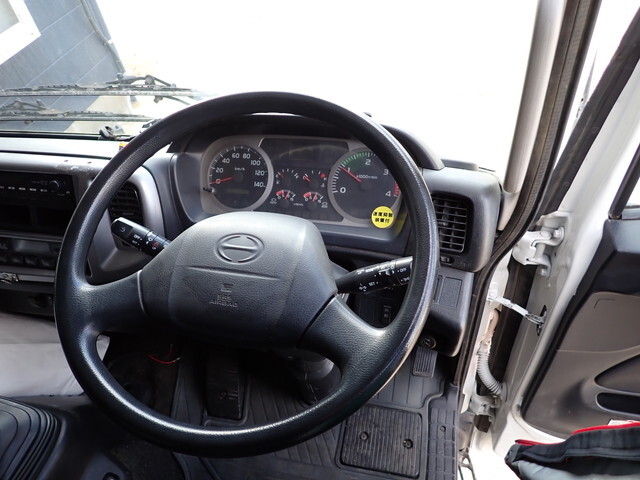 日野レンジャークレーン4段増トン（6t・8t）[写真33]