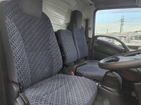 いすゞエルフアルミバン小型（2t・3t）[写真24]