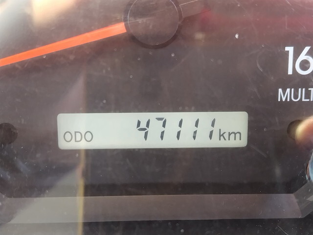 いすゞエルフアルミバン小型（2t・3t）[写真30]