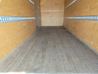 いすゞエルフアルミバン小型（2t・3t）[写真08]