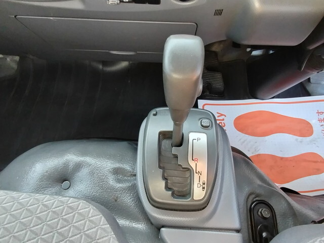 いすゞエルフアルミバン小型（2t・3t）[写真25]