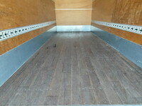 いすゞエルフアルミバン小型（2t・3t）[写真08]