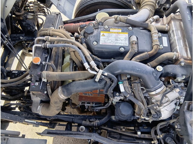 いすゞフォワードコンテナ専用車中型（4t）[写真14]