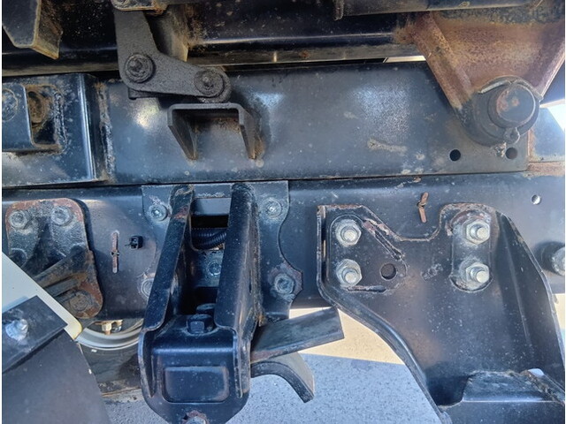 いすゞフォワード深ダンプ（土砂禁ダンプ）中型（4t）[写真19]