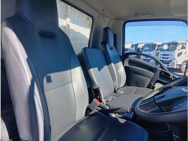 いすゞフォワード深ダンプ（土砂禁ダンプ）中型（4t）[写真23]