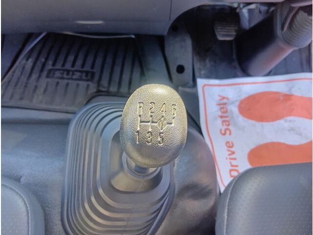 いすゞフォワード深ダンプ（土砂禁ダンプ）中型（4t）[写真26]