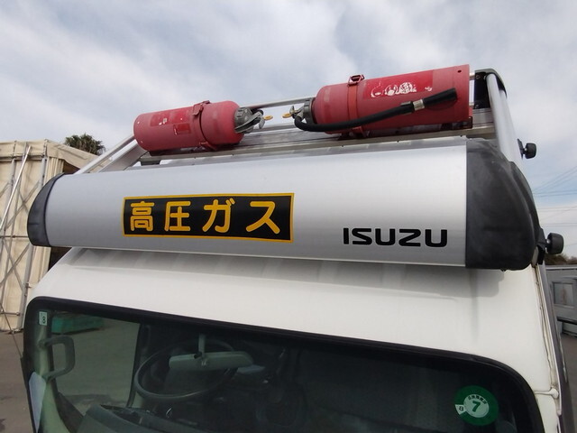 いすゞエルフ平ボディ小型（2t・3t）[写真10]