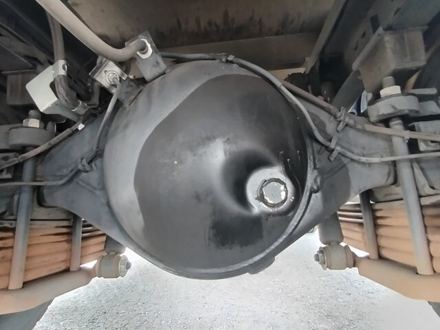 いすゞエルフ平ボディ小型（2t・3t）[写真19]