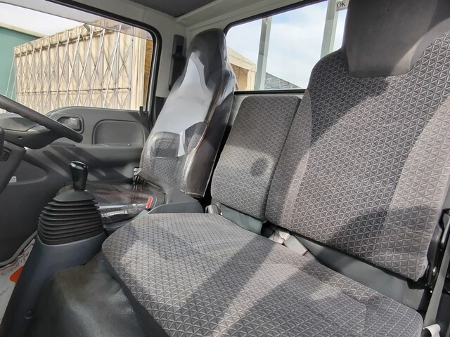 いすゞエルフ平ボディ小型（2t・3t）[写真22]