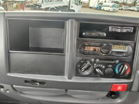 いすゞエルフ平ボディ小型（2t・3t）[写真26]