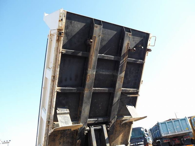 いすゞエルフダンプ小型（2t・3t）[写真14]