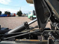 日野デュトロローダーダンプ小型（2t・3t）[写真33]