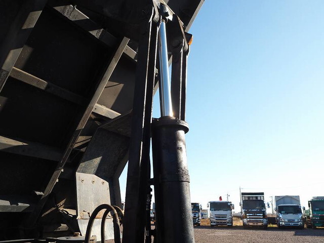 日野レンジャーダンプ増トン（6t・8t）[写真14]