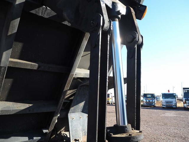 日野レンジャーダンプ増トン（6t・8t）[写真15]