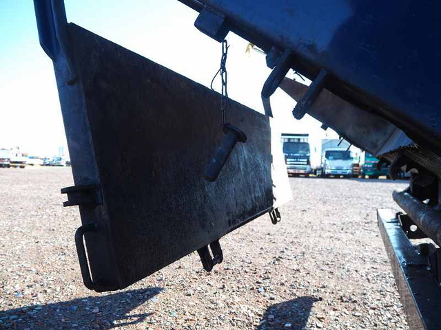 日野レンジャーダンプ増トン（6t・8t）[写真23]