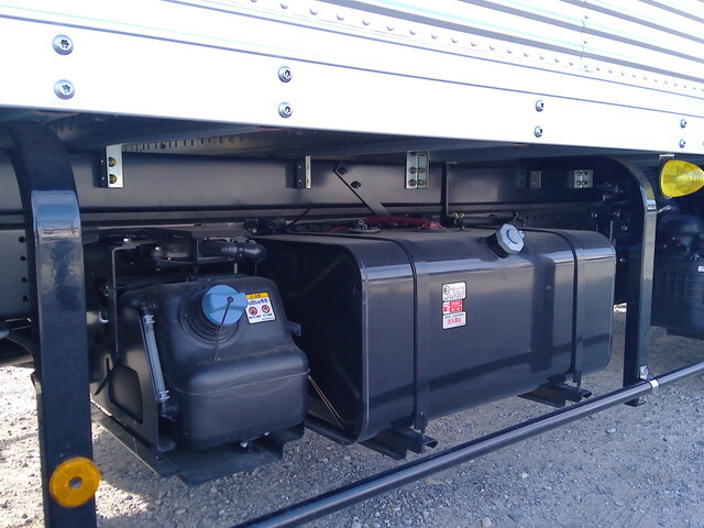 いすゞエルフアルミバン小型（2t・3t）[写真17]