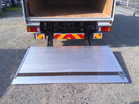 いすゞエルフアルミバン小型（2t・3t）[写真21]