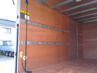 いすゞエルフアルミバン小型（2t・3t）[写真26]