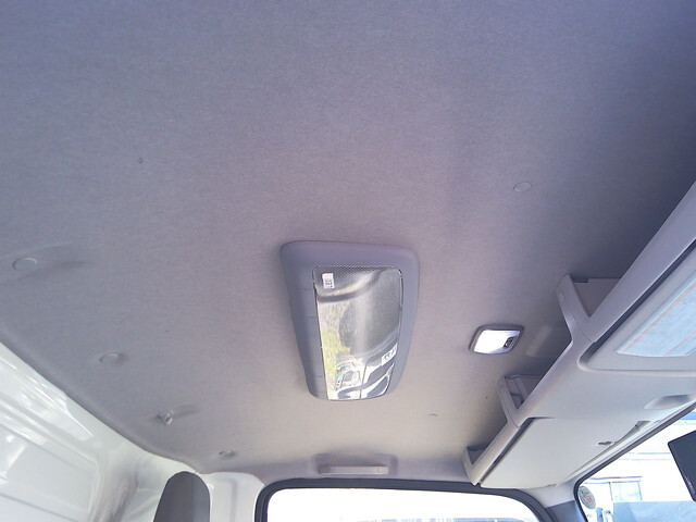 いすゞエルフアルミバン小型（2t・3t）[写真29]