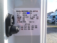 いすゞエルフアルミバン小型（2t・3t）[写真37]