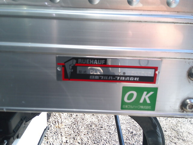 いすゞエルフアルミバン小型（2t・3t）[写真09]