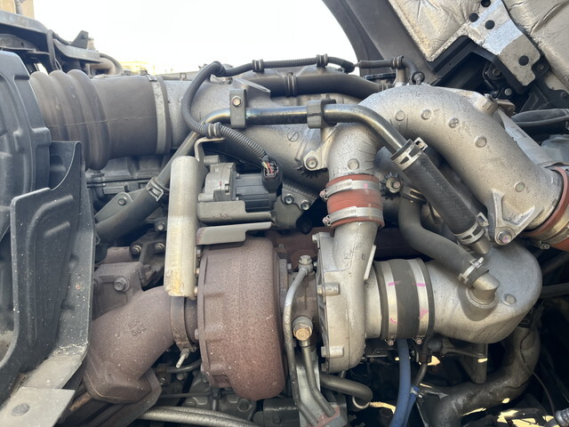 いすゞギガセルフローダー大型（10t）[写真27]