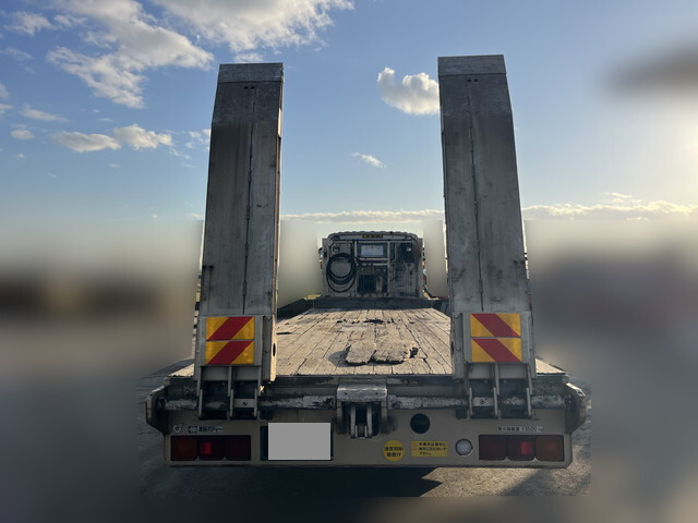 いすゞギガセルフローダー大型（10t）[写真08]