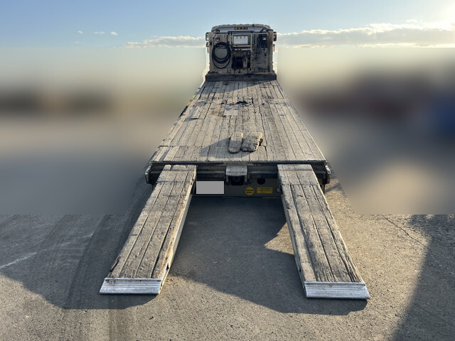 いすゞギガセルフローダー大型（10t）[写真09]