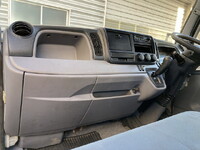 三菱ふそうキャンター平ボディ小型（2t・3t）[写真20]