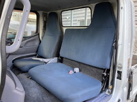 三菱ふそうキャンター平ボディ小型（2t・3t）[写真36]