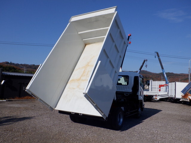 いすゞフォワード深ダンプ（土砂禁ダンプ）中型（4t）[写真10]