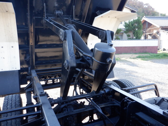 いすゞフォワード深ダンプ（土砂禁ダンプ）中型（4t）[写真17]