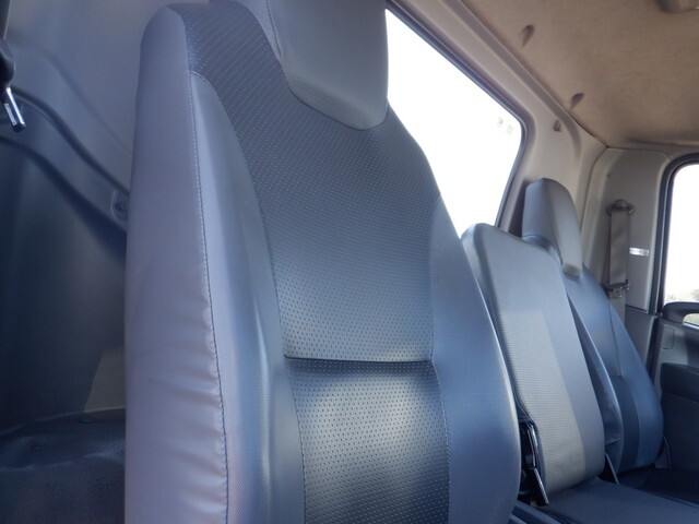 いすゞフォワード深ダンプ（土砂禁ダンプ）中型（4t）[写真33]