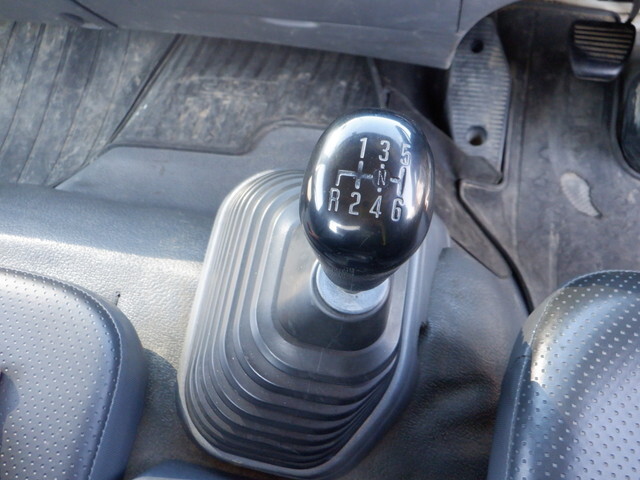 いすゞフォワード深ダンプ（土砂禁ダンプ）中型（4t）[写真39]