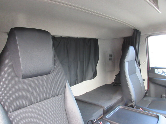 三菱ふそうファイターアルミウイング中型（4t）[写真11]